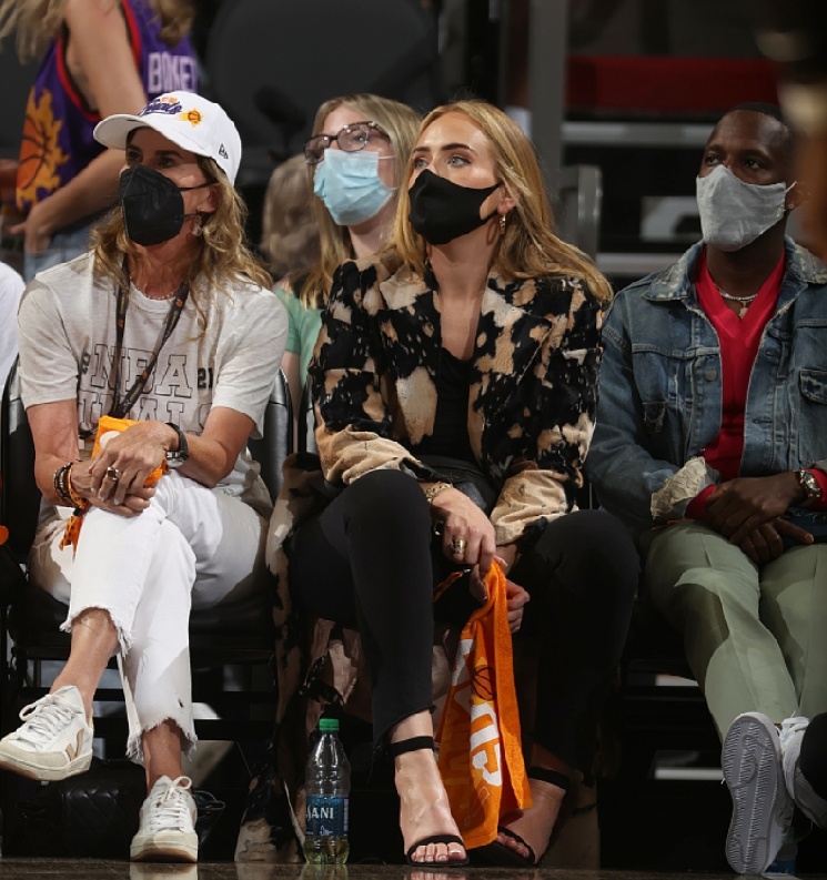 竞技宝赛事直播-乔治都不玩播客了 富保罗合适吗？要不还是学皮尔斯做两性博主吧