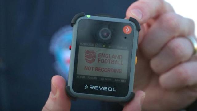 竞技宝热门联赛-保护黑衣法官,英国裁判将配备“执法记录仪”